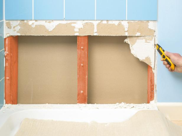 Как отремонтировать плитку на стене