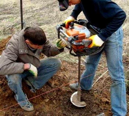Строительство деревянных заборов лесенкой Строительство деревянных заборов лесенкой