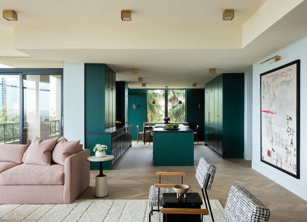 Свежие цвета и модный декор в дизайне квартиры в Лас-Вегасе Свежие цвета и модный декор в дизайне квартиры в Лас-Вегасе