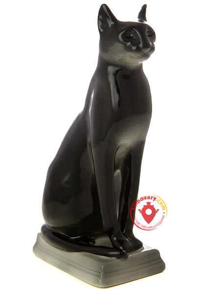 Рассмотрим особенности статуэток изготовленных на Ленинградском фарфоровом заводе (Императорский фарфоровый завод) и сделаем обзор самых популярных моделей Рассмотрим особенности статуэток изготовленных на Ленинградском фарфоровом заводе (Императорский фарфоровый завод) и сделаем обзор самых популярных моделей