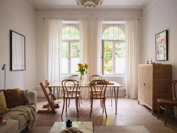 Арочные окна и тёплые оттенки: квартира на первом этаже в Стокгольме (66 кв. м) Арочные окна и тёплые оттенки: квартира на первом этаже в Стокгольме (66 кв. м)