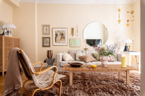 Песочные тона, кирпичная стена и обои: квартира в Гетеборге (91 кв. м) Песочные тона, кирпичная стена и обои: квартира в Гетеборге (91 кв. м)