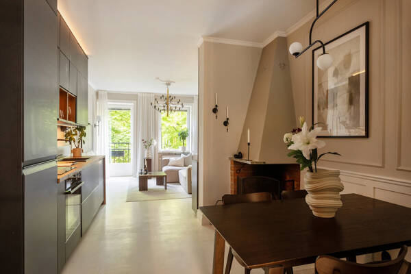 Стильная небольшая квартира в Стокгольме с уютными современными интерьерами (64 кв. м) Стильная небольшая квартира в Стокгольме с уютными современными интерьерами (64 кв. м)