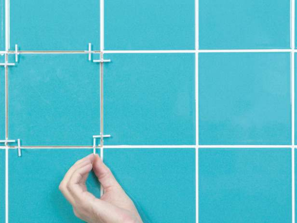 Как отремонтировать плитку на стене