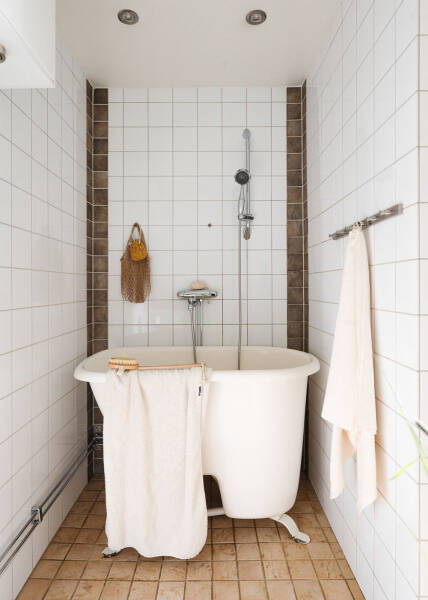 Арочные окна и тёплые оттенки: квартира на первом этаже в Стокгольме (66 кв. м) Арочные окна и тёплые оттенки: квартира на первом этаже в Стокгольме (66 кв. м)