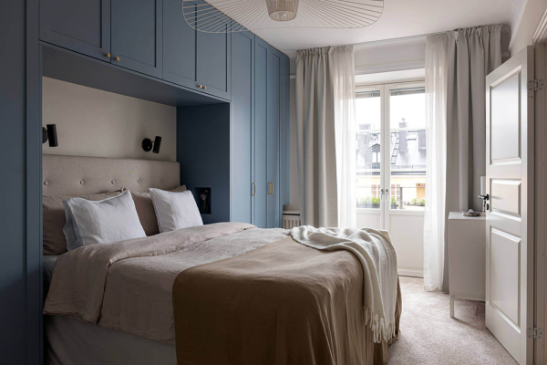 Серый потолок и библиотека: элегантная квартира с изюминкой в Стокгольме (69 кв. м) Серый потолок и библиотека: элегантная квартира с изюминкой в Стокгольме (69 кв. м)