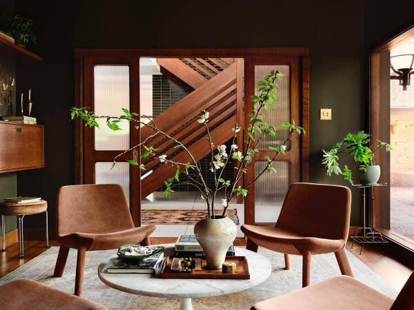 Элегантный mid century на фоне природы: новый проект Джоанны и Чипа Гейнс Элегантный mid century на фоне природы: новый проект Джоанны и Чипа Гейнс