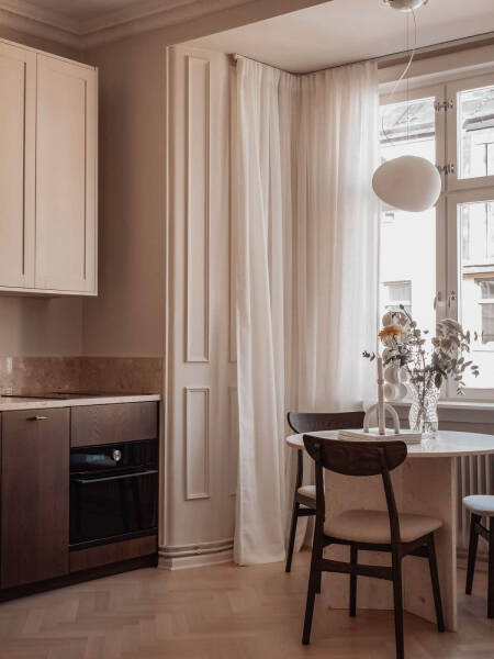 Небольшая, но стильная и роскошная квартира в молочных тонах в Стокгольме (47 кв. м) Небольшая, но стильная и роскошная квартира в молочных тонах в Стокгольме (47 кв. м)