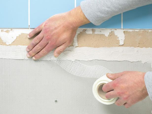 Как отремонтировать плитку на стене