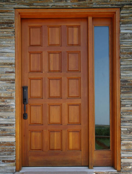 Нестандартная входная дверь Нестандартная входная дверь