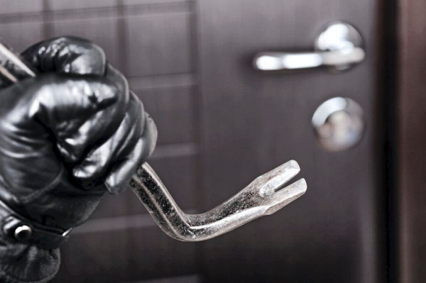 Различия и особенности взломостойких входных дверей Различия и особенности взломостойких входных дверей