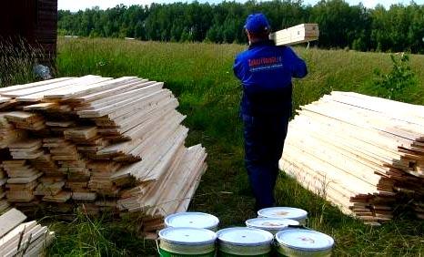 Чем обработать деревянный забор