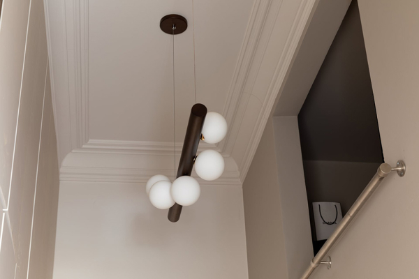 Маленькая квартира в бежевых тонах с элегантными интерьерами (33 кв. м) Маленькая квартира в бежевых тонах с элегантными интерьерами (33 кв. м)