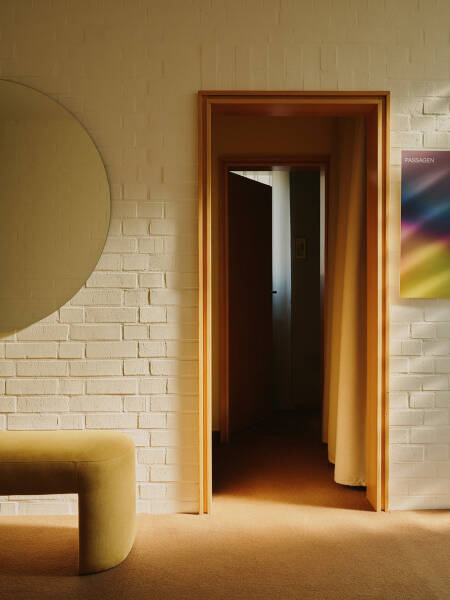 Удивительные цвета в дизайне частного дома в Майнце