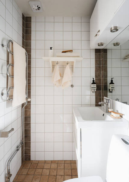 Арочные окна и тёплые оттенки: квартира на первом этаже в Стокгольме (66 кв. м) Арочные окна и тёплые оттенки: квартира на первом этаже в Стокгольме (66 кв. м)