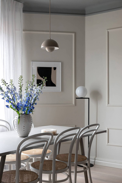 Серый потолок и библиотека: элегантная квартира с изюминкой в Стокгольме (69 кв. м) Серый потолок и библиотека: элегантная квартира с изюминкой в Стокгольме (69 кв. м)