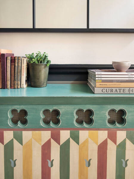 Оливковые стены и обилие декора: дом в Лондоне Оливковые стены и обилие декора: дом в Лондоне