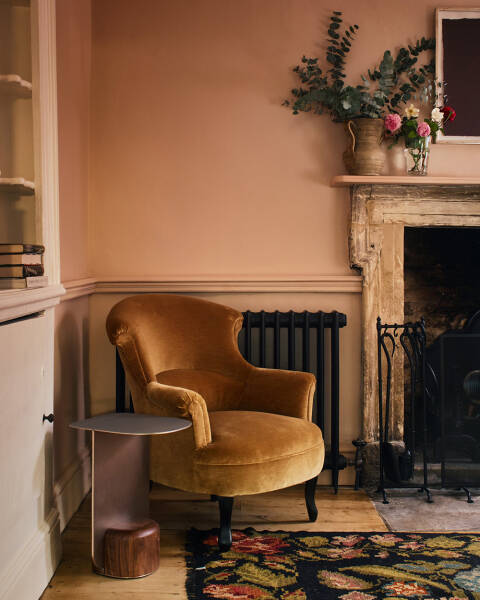 Старинный английский коттедж 18 века с предметами искусства в декоре Старинный английский коттедж 18 века с предметами искусства в декоре