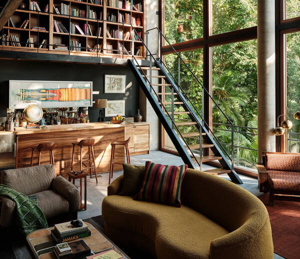 Бруталистский дом известного музыканта в джунглях Ямайки Бруталистский дом известного музыканта в джунглях Ямайки