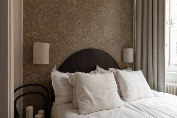 Маленькая квартира в бежевых тонах с элегантными интерьерами (33 кв. м) Маленькая квартира в бежевых тонах с элегантными интерьерами (33 кв. м)