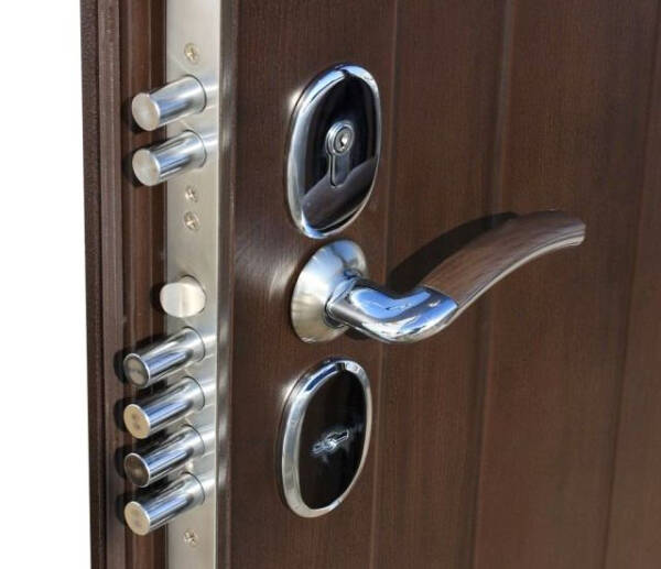 Различия и особенности взломостойких входных дверей Различия и особенности взломостойких входных дверей