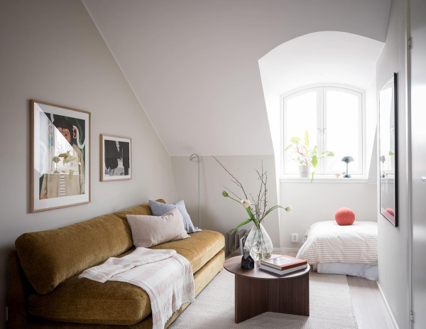 Чудеса компактности: крошечная мансардная квартира студента в Швеции (21 кв. м) Чудеса компактности: крошечная мансардная квартира студента в Швеции (21 кв. м)