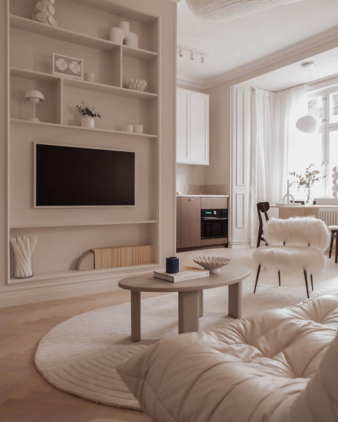 Небольшая, но стильная и роскошная квартира в молочных тонах в Стокгольме (47 кв. м) Небольшая, но стильная и роскошная квартира в молочных тонах в Стокгольме (47 кв. м)