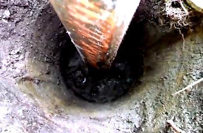 Установка забора из березовых карандашей Установка забора из березовых карандашей