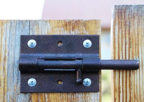 Как сделать задвижку на калитку Как сделать задвижку на калитку