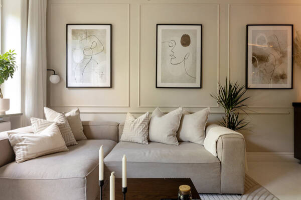 Стильная небольшая квартира в Стокгольме с уютными современными интерьерами (64 кв. м) Стильная небольшая квартира в Стокгольме с уютными современными интерьерами (64 кв. м)